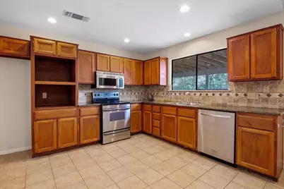 226 Mels Road, Spicewood, TX 78669 - Photo 11