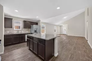 15001 Custis Ln, Austin, TX 78724 - Photo 7
