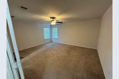 206 Windridge Drive N, Lockhart, TX 78644 - Photo 7