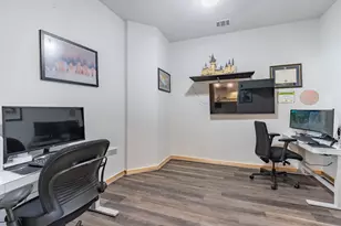 402 Pulitzer Dr, Hutto, TX 78634 - Photo 25