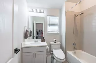 402 Pulitzer Dr, Hutto, TX 78634 - Photo 21