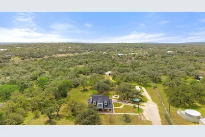 8139 Ozark Drive, San Marcos, TX 78666 - Photo 5