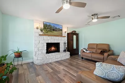 8139 Ozark Drive, San Marcos, TX 78666 - Photo 11