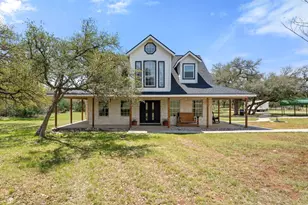 8139 Ozark Dr, San Marcos, TX 78666 - Photo 3