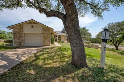 305 Onyx Drive, Horseshoe Bay, TX 78657 - Photo 3
