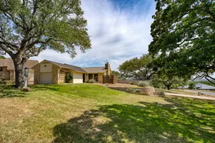305 Onyx Dr, Horseshoe Bay, TX 78657 - Photo 1
