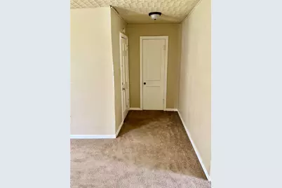 415 E 7th Street, Taylor, TX 76574 - Photo 5