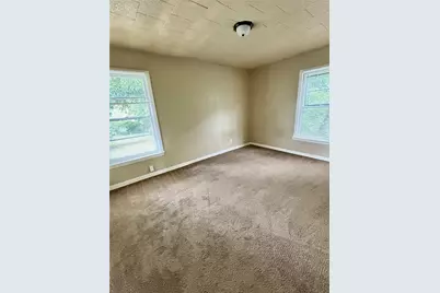 415 E 7th Street, Taylor, TX 76574 - Photo 15
