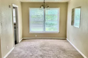 415 E 7th St, Taylor, TX 76574 - Photo 7