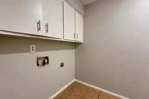 12401 Tree Line Dr, Austin, TX 78729 - Photo 9
