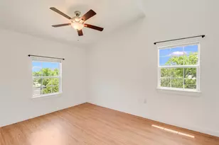 2200 Rosewood Ave, Austin, TX 78702 - Photo 9