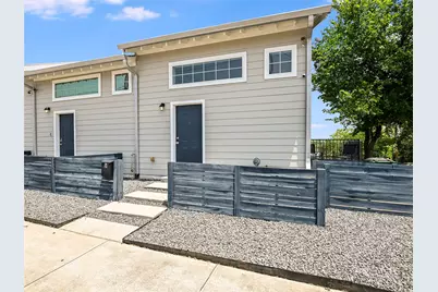 2200 Rosewood Avenue #D, Austin, TX 78702 - Photo 1