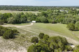 5775 Co Rd 200, Liberty Hill, TX 78642 - Photo 17