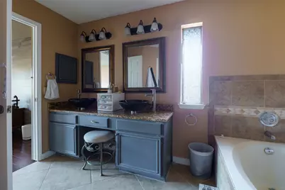 6700 Carisbrooke Lane, Austin, TX 78754 - Photo 13