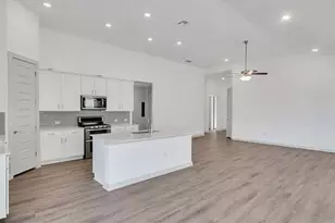 1845 Flying Horseshoe Bnd, Georgetown, TX 78628 - Photo 9