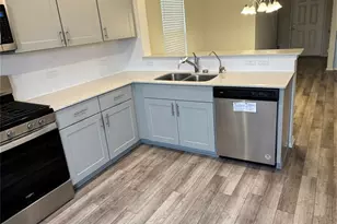 240 Janelle Ln, Liberty Hill, TX 78642 - Photo 5