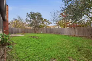 7903 Woodcroft Dr, Austin, TX 78749 - Photo 21