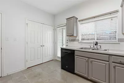 12205 Abbey Glen Lane #B, Austin, TX 78753 - Photo 9