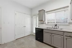 12205 Abbey Glen Ln, Austin, TX 78753 - Photo 9