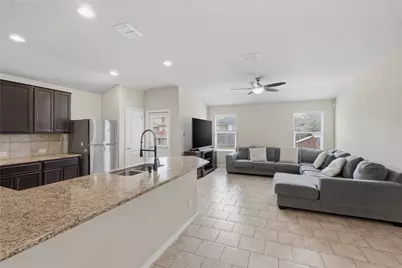 8867 Belgian Falls, San Antonio, TX 78254 - Photo 3