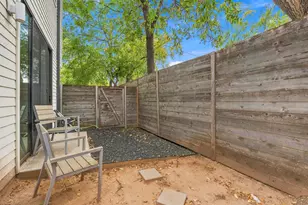 2213 E 5th St., Austin, TX 78702 - Photo 31