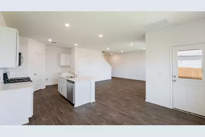 12112 Pike Bend, Mustang Ridge, TX 78610 - Photo 9