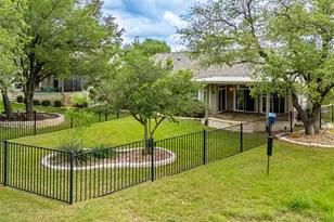 214 Summit St, Georgetown, TX 78633 - Photo 5