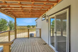 27 Co Rd 483, Taylor, TX 76574 - Photo 7
