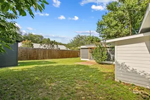 103 N Ave C, Johnson City, TX 78636 - Photo 33