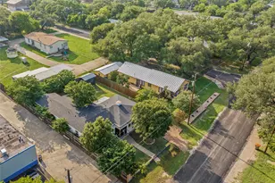 103 N Ave C, Johnson City, TX 78636 - Photo 37