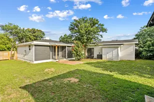 103 N Ave C, Johnson City, TX 78636 - Photo 31