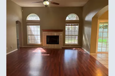 8001 Tallyho Trail, Austin, TX 78729 - Photo 7