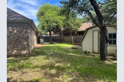8001 Tallyho Trail, Austin, TX 78729 - Photo 21
