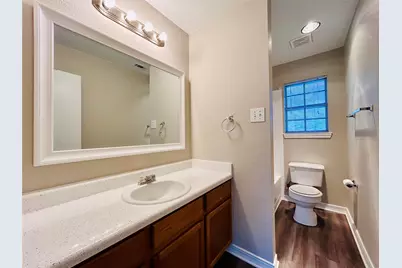 8511 Apple Carrie Cove #B, Austin, TX 78745 - Photo 9