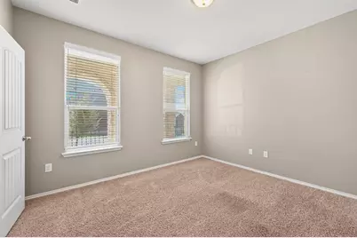 6812 Ondantra Bend, Austin, TX 78744 - Photo 5