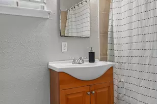 203 E Anderson Ave, Round Rock, TX 78664 - Photo 19