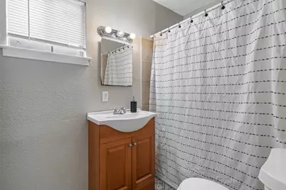 203 E Anderson Avenue #A, Round Rock, TX 78664 - Photo 17