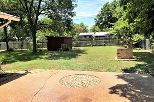 1405 Kamar Dr, Austin, TX 78757 - Photo 21