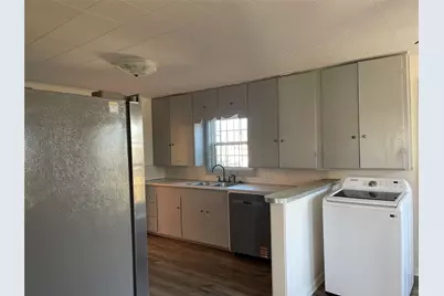 111 W Fowler Avenue W, Killeen, TX 76541 - Photo 17