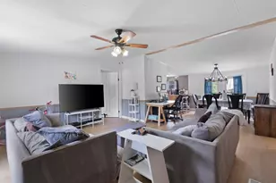 254 Lba Dr, Bastrop, TX 78602 - Photo 5