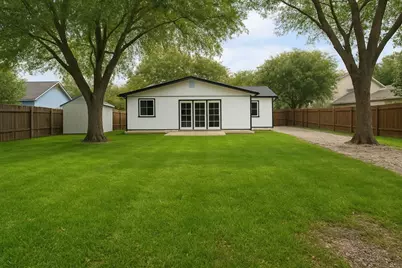 414 Loma Verde Street, Buda, TX 78610 - Photo 17