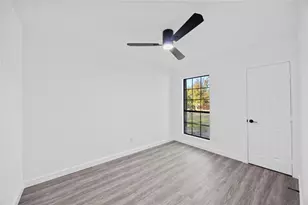 414 Loma Verde St, Buda, TX 78610 - Photo 13