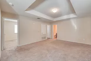 7412 Cayenne Ln, Austin, TX 78741 - Photo 17