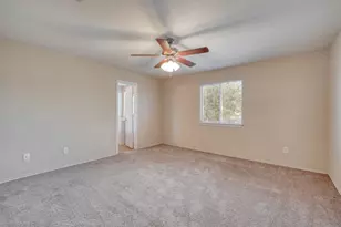 7412 Cayenne Ln, Austin, TX 78741 - Photo 19
