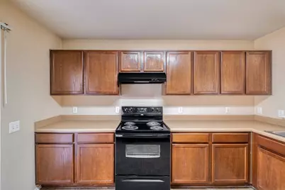 7412 Cayenne Lane, Austin, TX 78741 - Photo 11