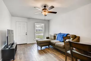 312 W William Cannon Dr, Austin, TX 78745 - Photo 5