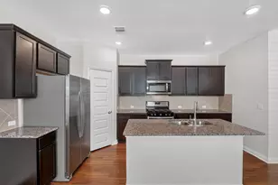 8107 Cottage Rose Dr, Austin, TX 78744 - Photo 31