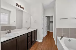 8107 Cottage Rose Dr, Austin, TX 78744 - Photo 15