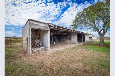 1350 County Road 414, Jonesboro, TX 76538 - Photo 37