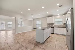 645 Cortona Ln, Georgetown, TX 78628 - Photo 3